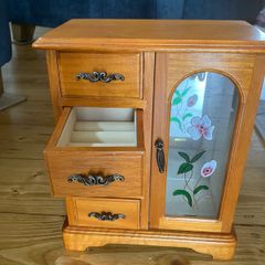 jewellery box