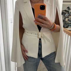 White blazer/cape