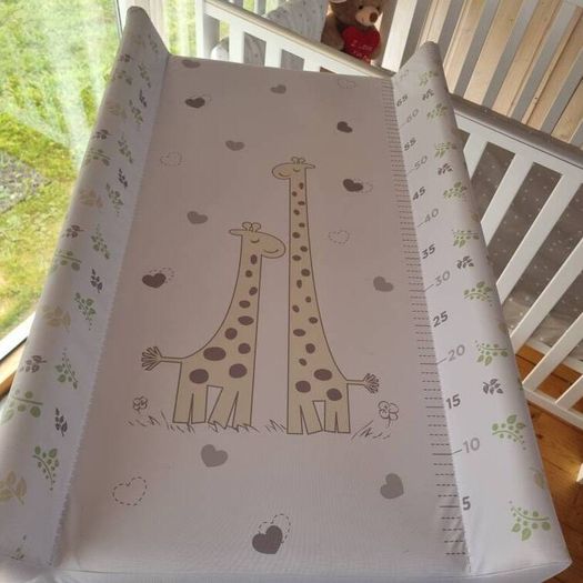 Bath & Changing Unit 0-12 months
