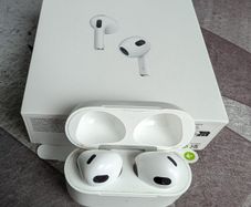 Apple AirPods Wireless