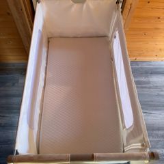 snuzpod 3 / next to me cot