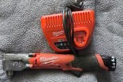 Milwaukee M12 right impact wrench