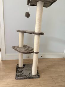 Cat tree