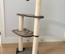 Cat tree