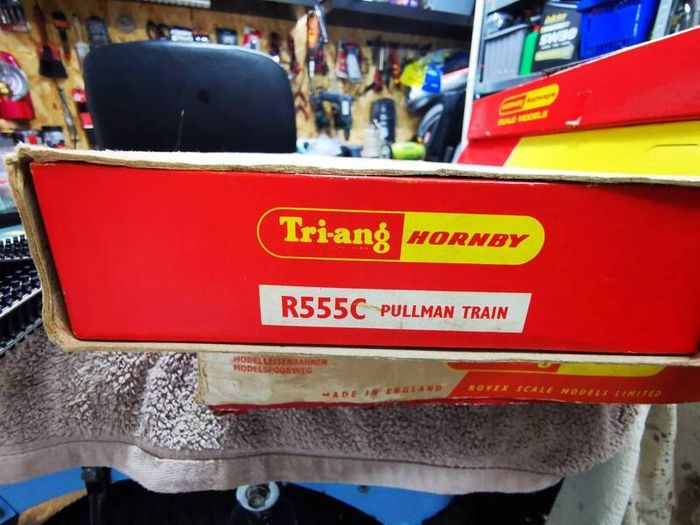 Triang Hornby R555c Pullman Train Set 00 Gauge For Sale in Newbridge ...
