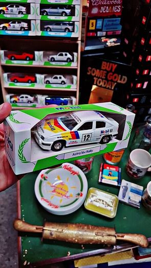 Corgi Mobil Oil model cars from 1989