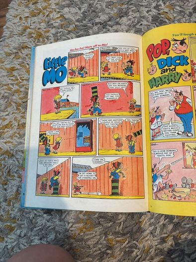 The beezer book 1988