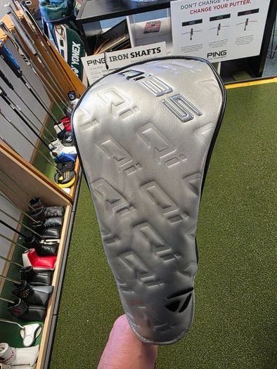 As New Taylormade Qi35 Driver