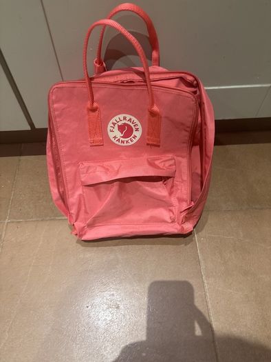 FJALLRAVEN Kanken Back Pack - Hand / Carrier Bag - Rose Pink