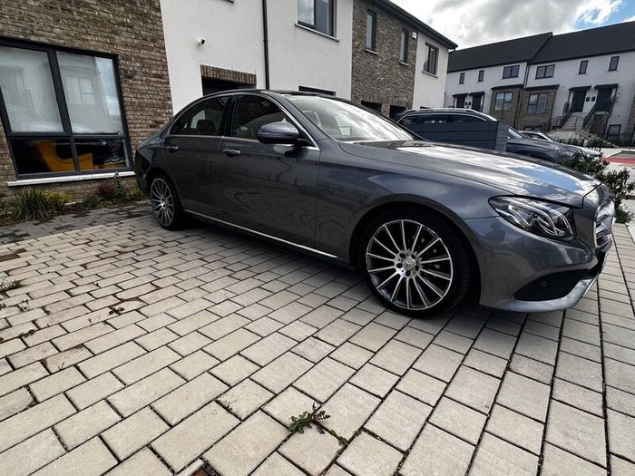 Mercedes-Benz E-Class 2016 SE Premium