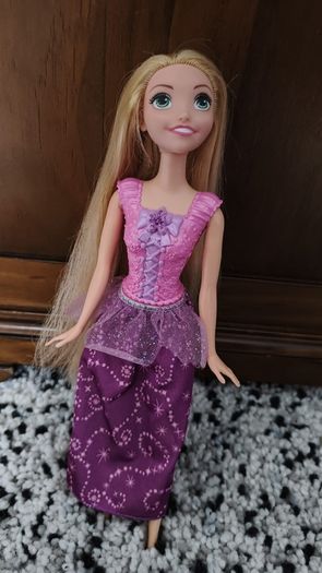 Elsa and Rapunzel