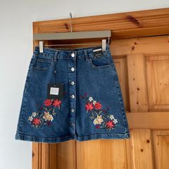Parisian Embroidered Mid Blue Denim Skirt size 8 New