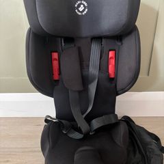 Maxi Cosi Nomad Car Seat for Travelling