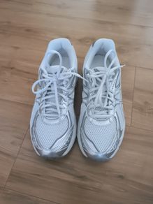 men shoes oasics, size 42, UK 7.5, like new
