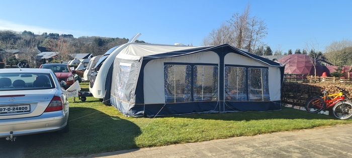 Foreman full sized Awning perfect condition