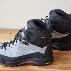Hiking boots : North Face