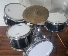 Kids drum kit