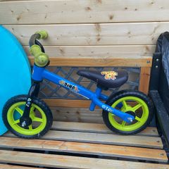 Toddlers push bike