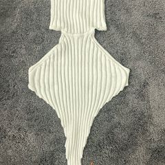 Small White backless top