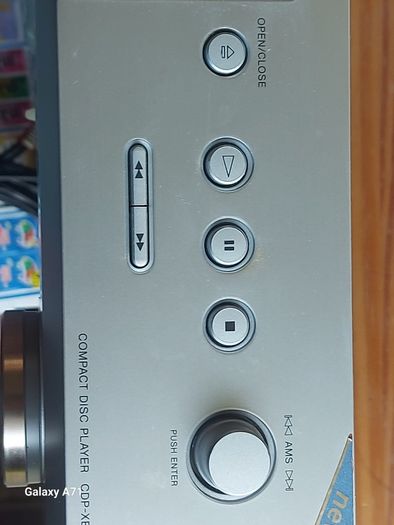Sony Compact Disc Player, Model CDP-XE270, in excellent condition and working perfect