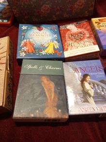 angel and tarot cards