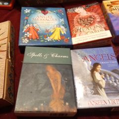 angel and tarot cards
