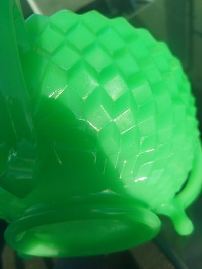 Vintage Art Deco Green Uranium Jadeite Glass 3 Handle Bowl Diamond Pattern UV Reactive