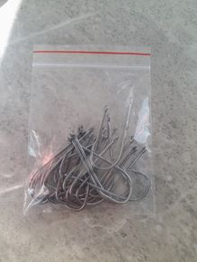 20 Peice Size 2/0 fishing hooks