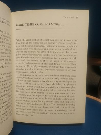 Ten In A Bed: A Memoir - Michael Regan