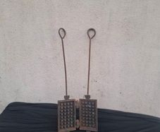 antique waffles maker postage possible