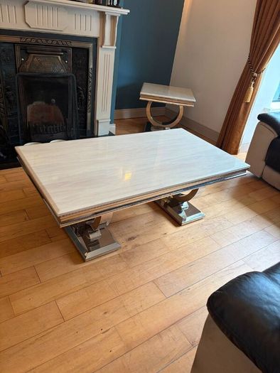 Dining table, 6 chairs  & console, coffee , side s
