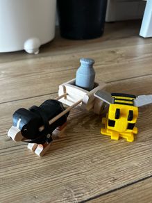 Desk Knick knacks