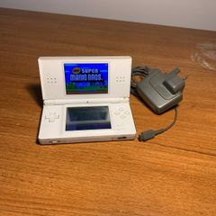 Nintendo DS lite