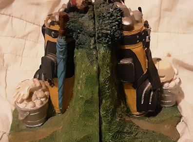 golfing book ends and letter holder