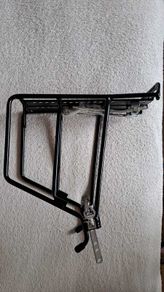 Adjustable rear bike rack