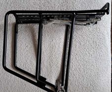 Adjustable rear bike rack