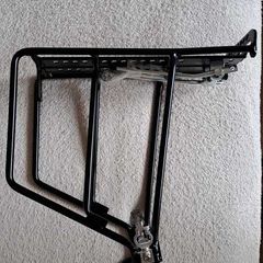 Adjustable rear bike rack