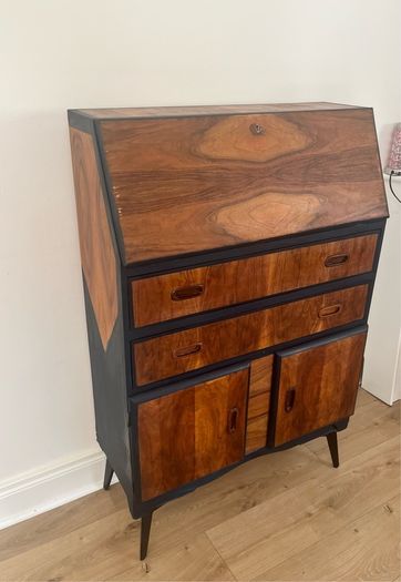 SALE! Funky Cocktail Bar/Bureau Stunning Grain