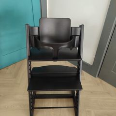 Tripp Trapp black wood effect
