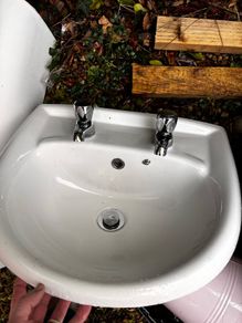 Twyfords hand basin,pedestal and taps