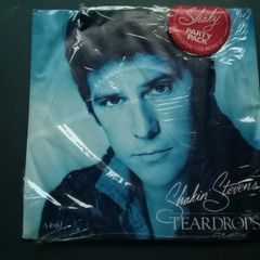 Shakin' Stevens: 'Shaky Party Pack' : 7'' Vinyl