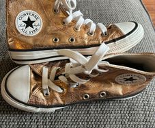 UK 13 gold converse