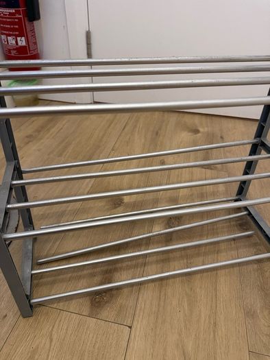 Shoe rack