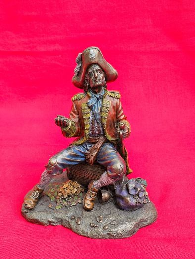 Pirate Captain with Treasure - Veronese Design, 2000