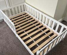 Toddler floor bed