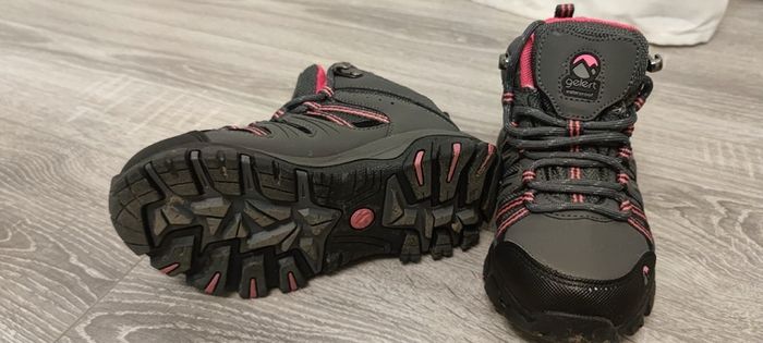 Kids Gelert Waterproof Hiking Boots, Size UK 11, EU 29