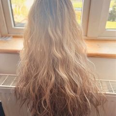 Long curly golden blond synthetic wig