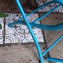 garden table and 2 chairs Image 6