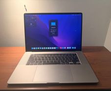 MacBook Pro 2019 - 16" - i9 - 32GB - 2TB - (A2141)