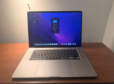 MacBook Pro 2019 - 16" - i9 - 32GB - 2TB - (A2141)